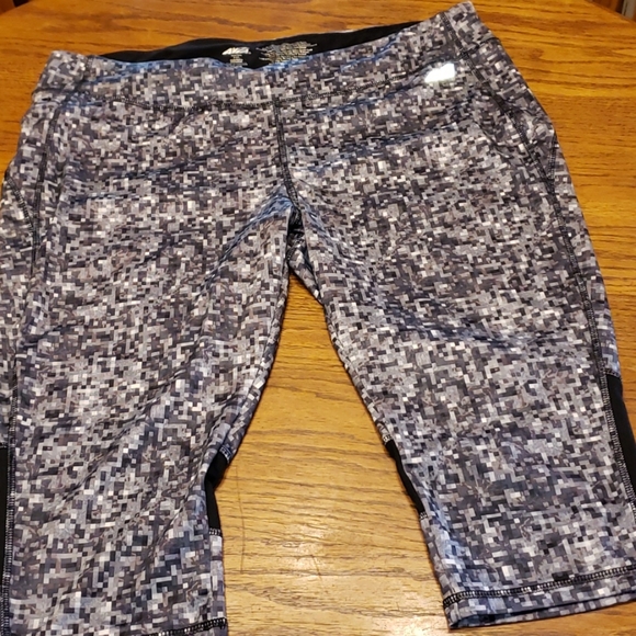 Avia workout leggings size XXL 5/$25.00 - Picture 1 of 5